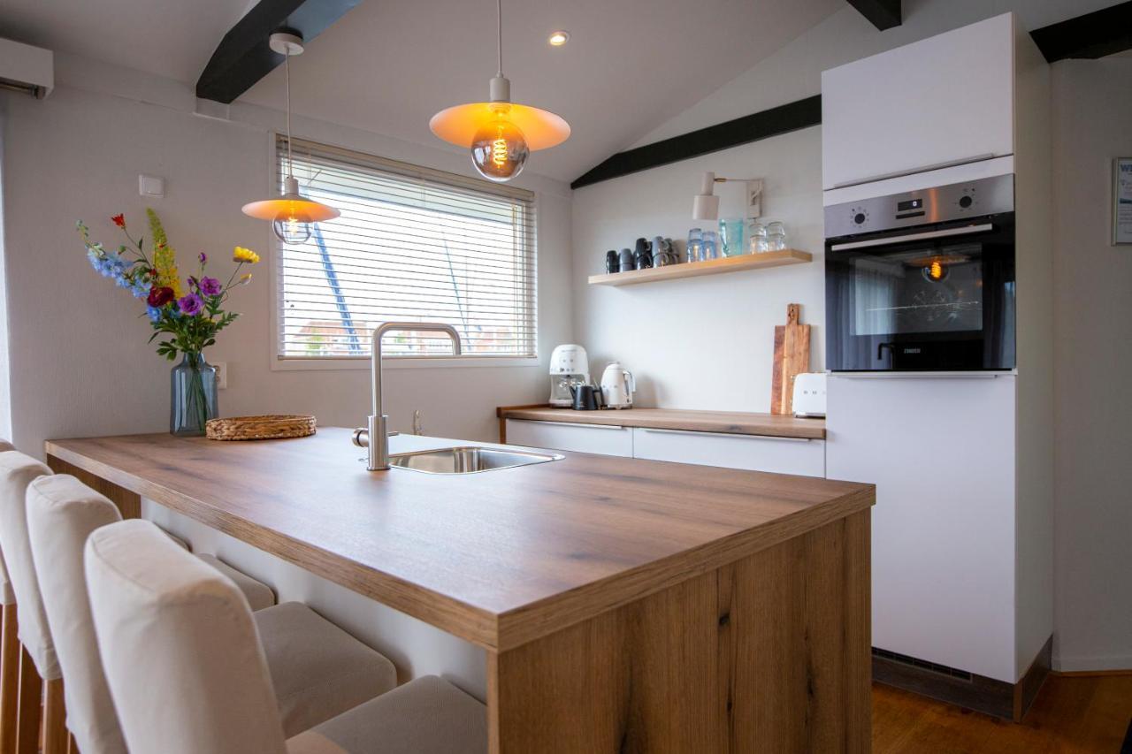 Unieke Woonboot In Harlingen Apartment Ngoại thất bức ảnh